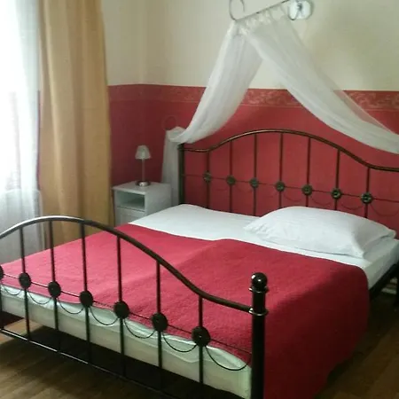 Lucie 3* Prag