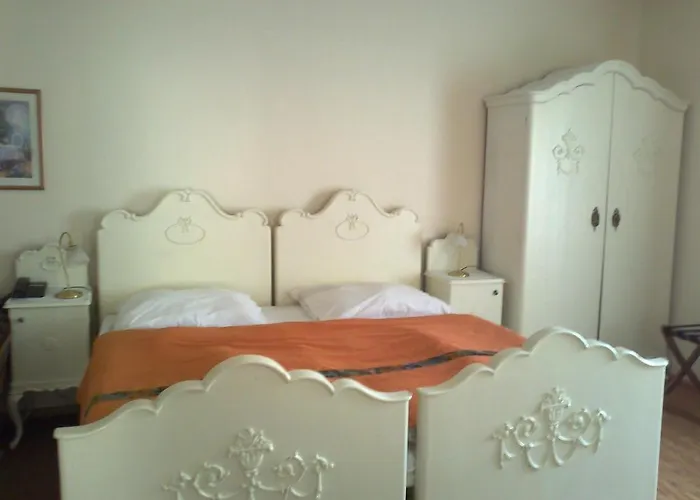 Lucie Casa de hóspedes Praga